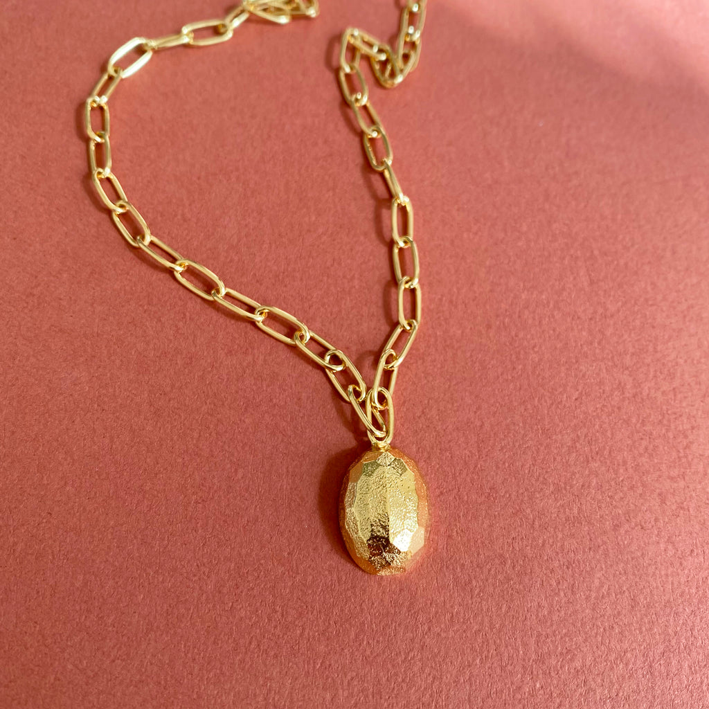 Cora Gold Pendant