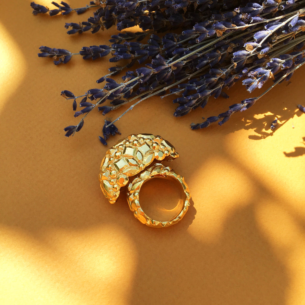 Nour Dome Ring in Gold