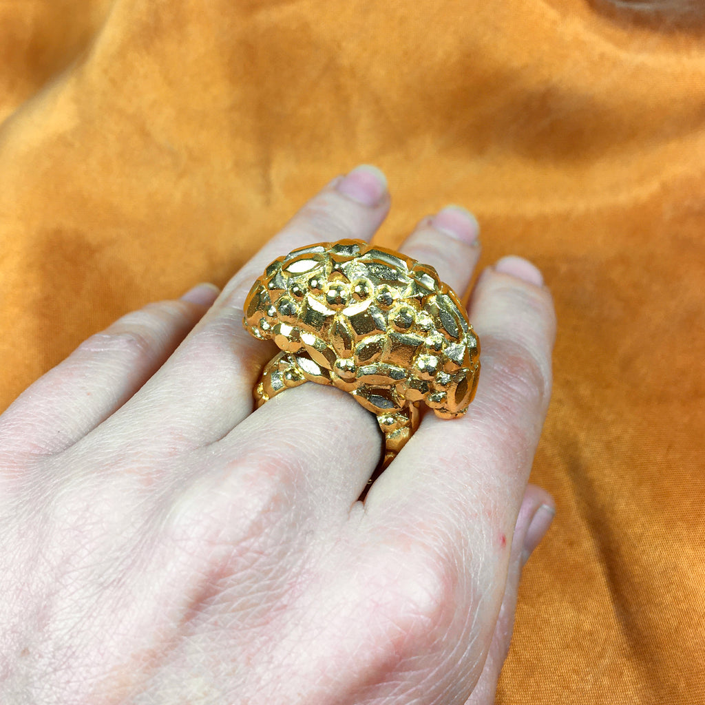 Nour Dome Ring in Gold