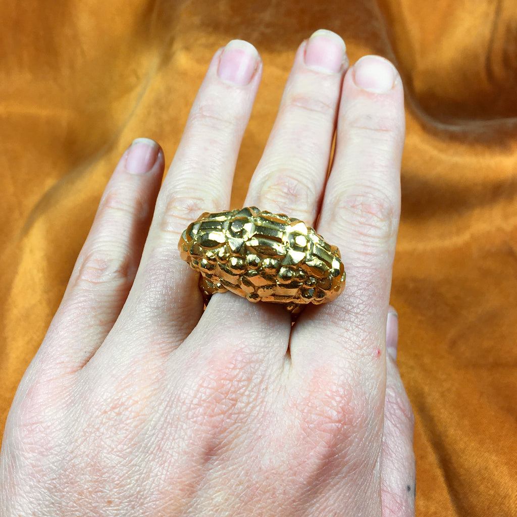 Nour Dome Ring in Gold