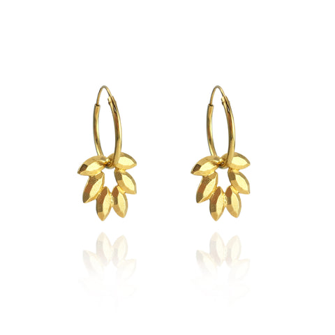 Juni Studs in Gold