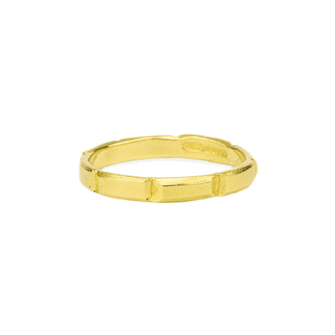 Gold Victoria Ring