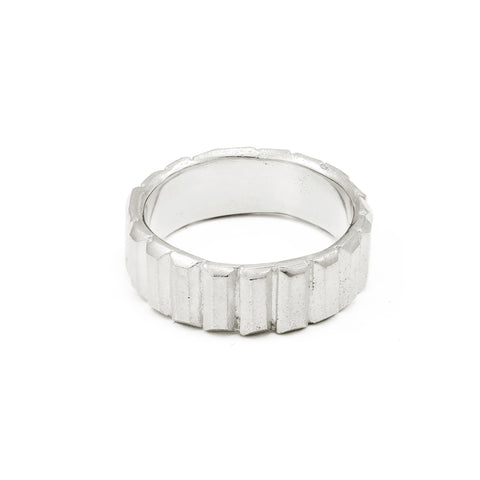 Large Lucia Ring in Gold