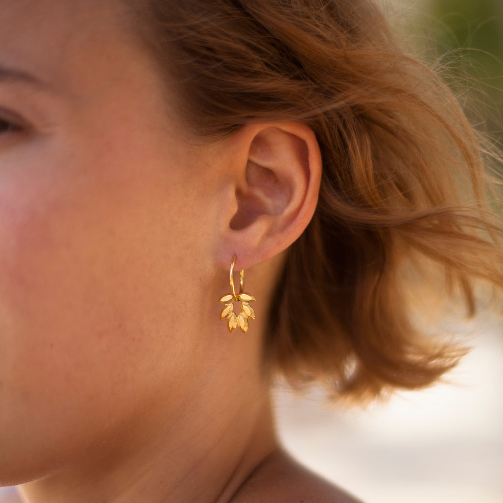Juni Palm Hoops in Silver