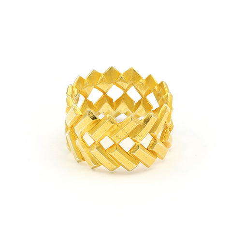 Large Lucia Ring in Gold